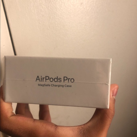 APPLE AIRPOD PROS